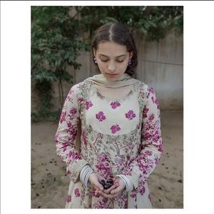 GENERATION pakistan 3 piece floral pink beige suit size 16 NWT